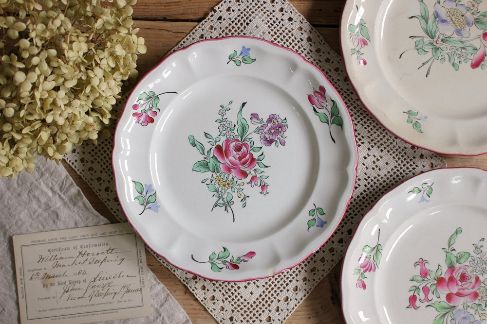 リュネビル窯可憐なチャイナシリーズの22.5cm平皿 フランス