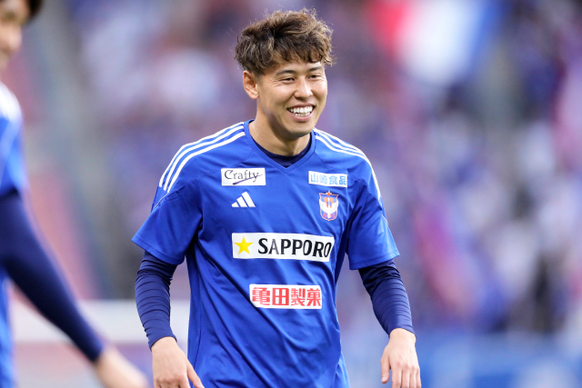 選手着用モデル「オフィシャル トレーニングウェア」を6月5日（水