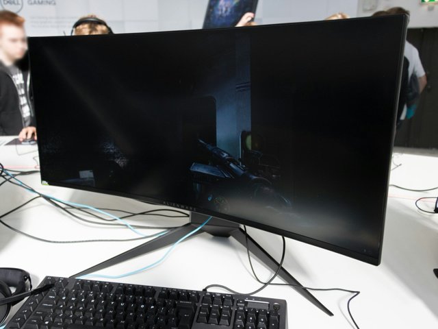 DELL、UWQHD/120Hz/G-SYNCのウルトラワイド・ゲーミングモニター