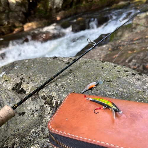 送料無料】☆受注生産☆ 渓流ルアーワレット 赤 本革 トラウト レザー