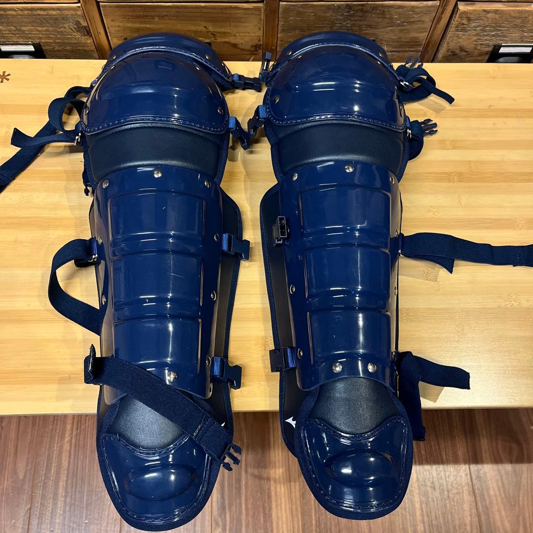 ミズノ キャッチャーレガース Sサイズ ソフトボール1DJLS10114新品 楽天市場】野球 小学生軟式 ソフトボール 捕手用 レガーズ サイズS