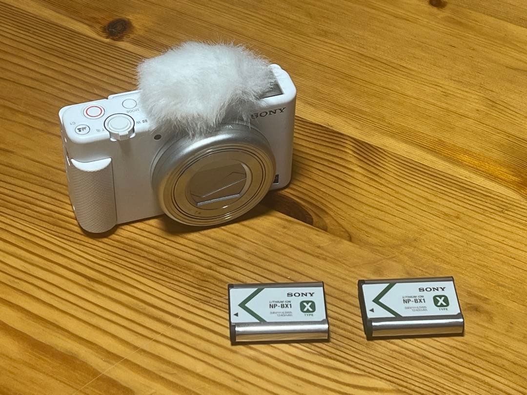 SONY VLOGCAM ZV-1 ホワイト SONY VLOGCAM ZV-1F (W) [ホワイト] 価格比較 - 価格.com