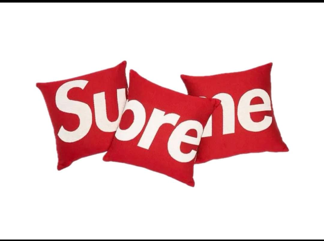 シュプリーム　ピロー　supreme jules pansu pillows シュプリーム☆クッション☆Supreme Jules Pansu Saint Pillow