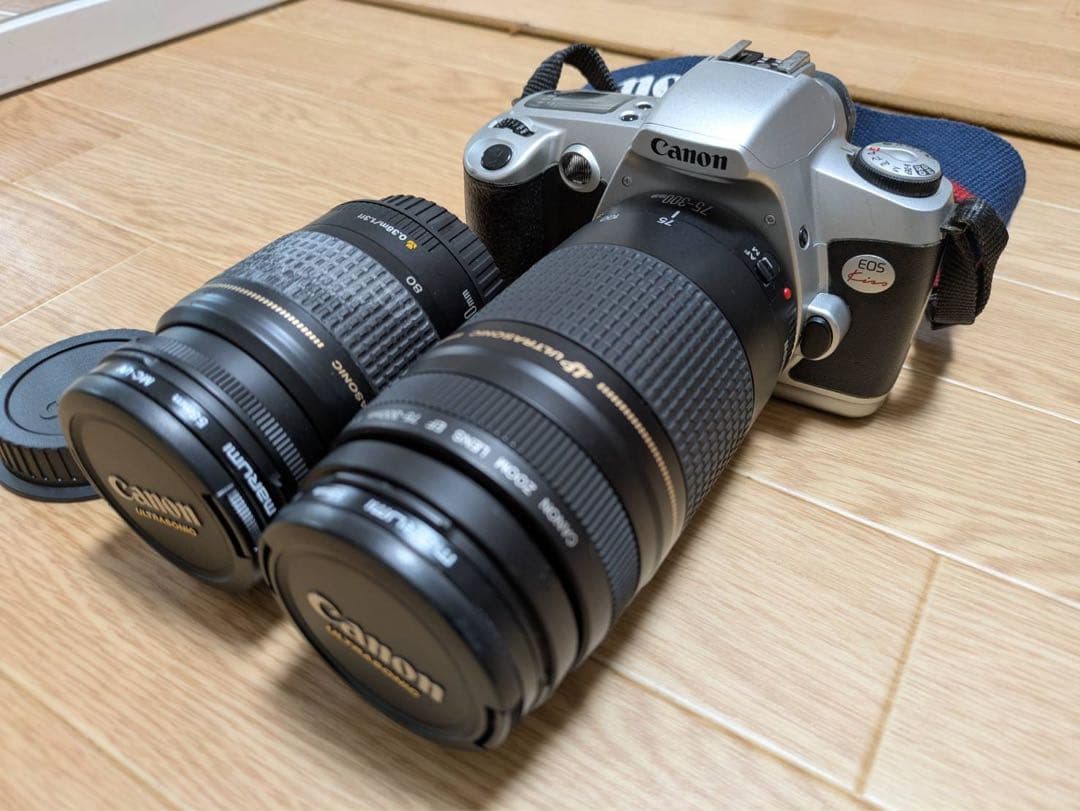 (ジャンク品)Canon EOS kiss一眼レフフィルムカメラ レンズ2本付き キヤノン（Canon） Canon EOS kiss X7 レンズセット デジタル 一眼レフ