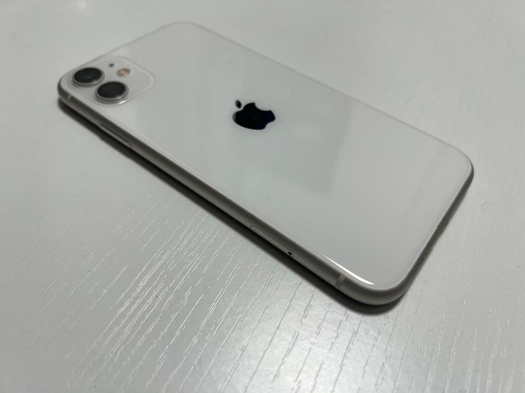 Apple iPhone11 本体 Amazon.com: Apple iPhone 11, US Version, 128GB, Black - Unlocked