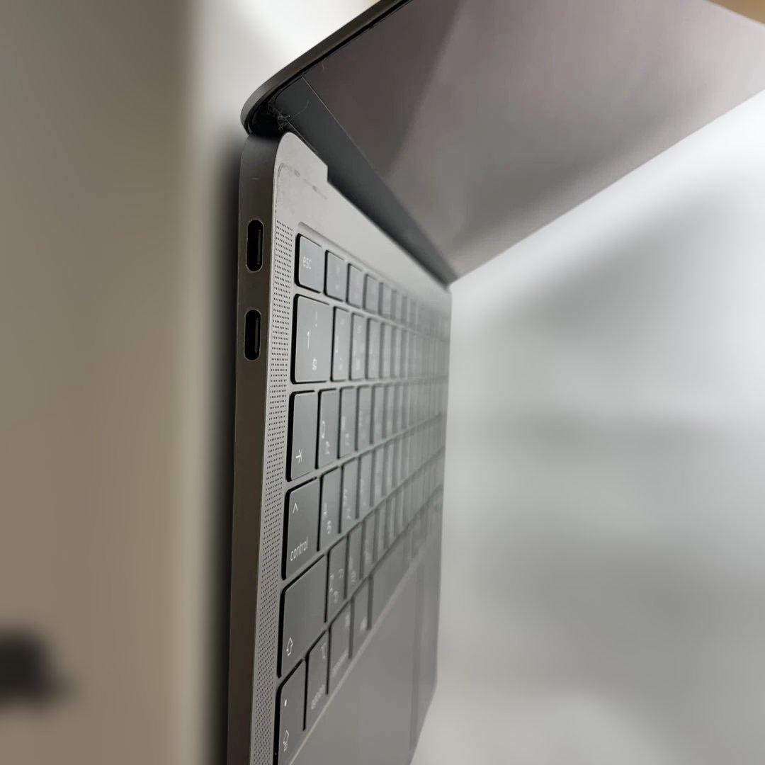 MacBook Air 2018 A1932 箱・シール付 電源入らず ジャンク - メルカリ