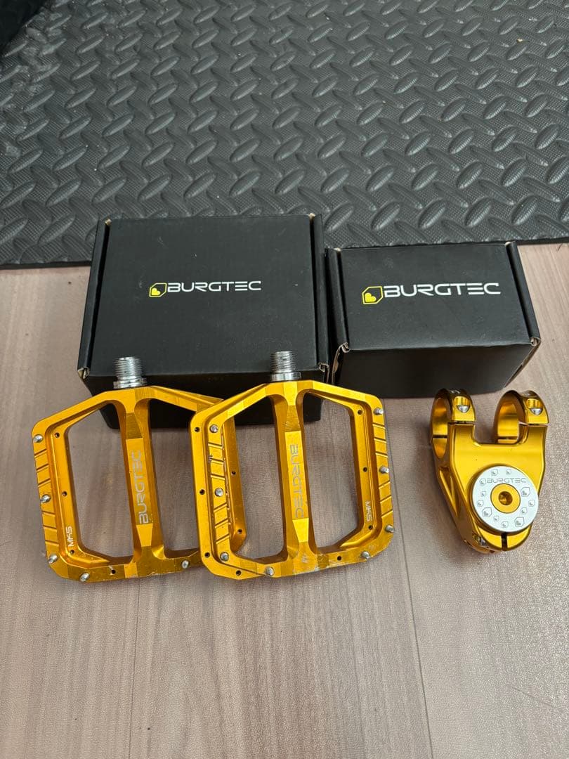 パーツ BURGTEC MK5 PENTHOUSE FLATS BURGTEC バーグテック 自転車用ペダル PENTHOUSE FLAT MK5 PEDALS