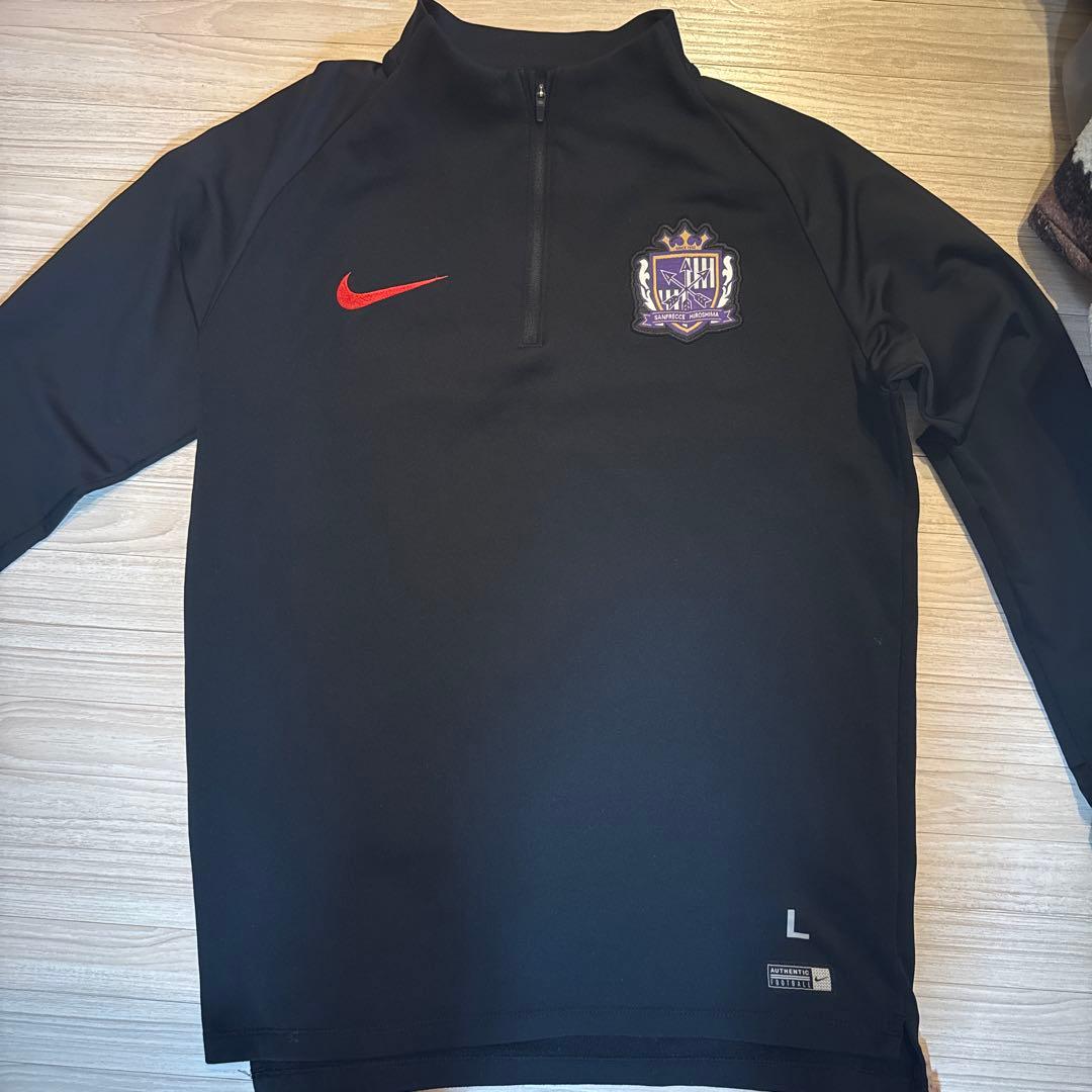 サンフレッチェ広島支給品赤L緑M - メルカリ