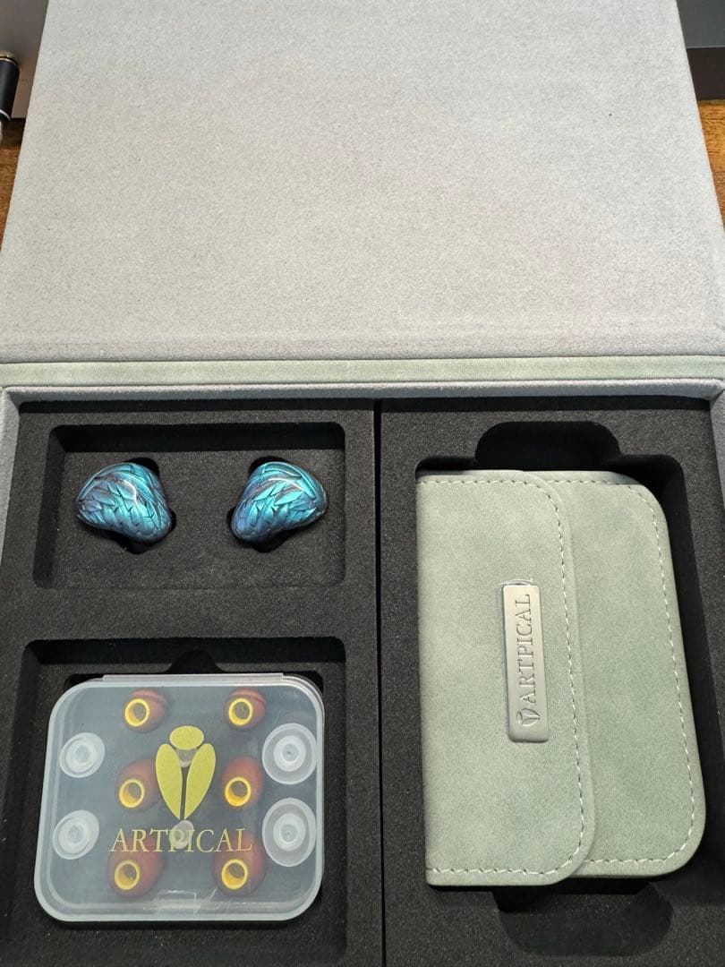 【ほぼ新品】ARTPICAL MICHAEL r6-c012422-67f5c541173e2.jpg