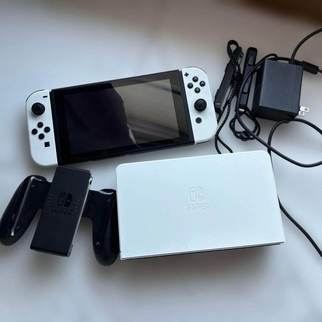 任天堂Switch有機el Nintendo Switch（有機ELモデル） Joy-Con(L) ネオンブルー/(R) ネオン